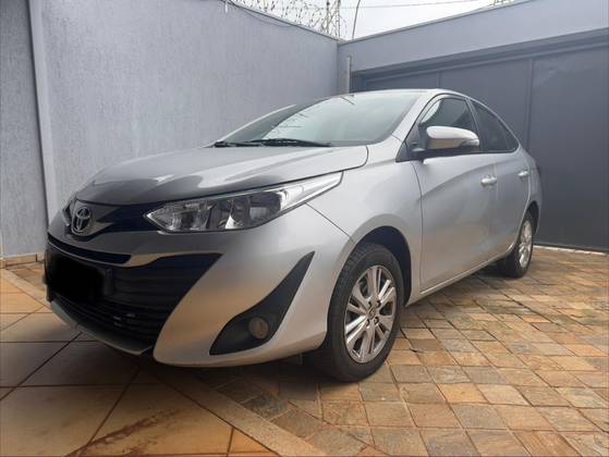 TOYOTA YARIS 1.5 16V FLEX SEDAN XL MULTIDRIVE TOYOTA YARIS 1.5 16V FLEX SEDAN XL MULTIDRIVE